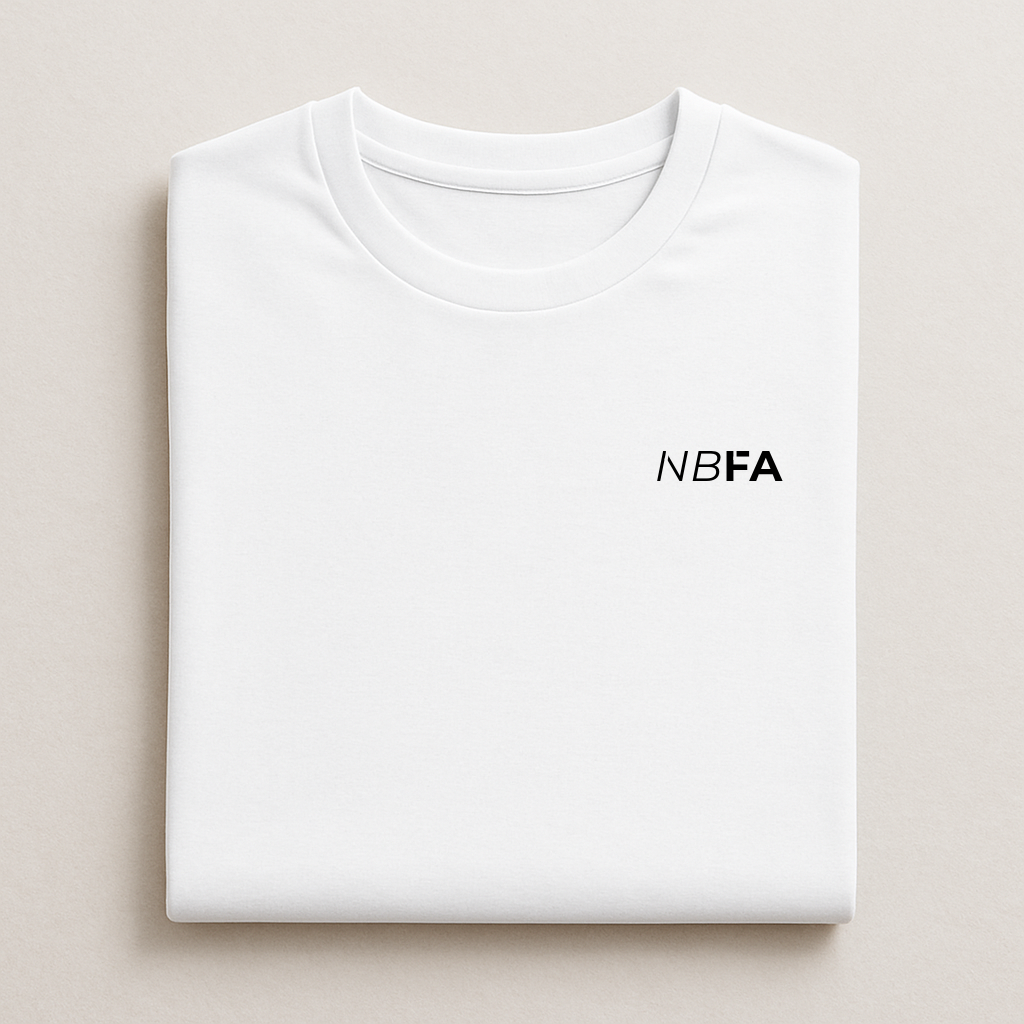 ESSENTIAL - Vintage white